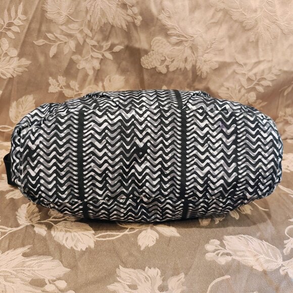 Baggallini Hobo Black/White Illusion Shoulder Handbag, Used - Picture 9 of 13